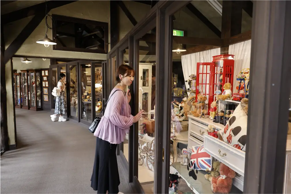 ロックハート城で出会う、ぬくもりの物語テディベアミュージアム