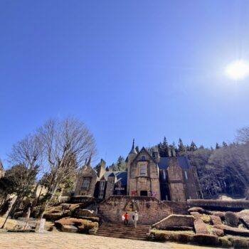 🏰【今日のロックハート城】雲ひとつない快晴!☀️明日も絶好の観光日和です✨