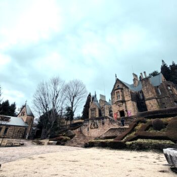 🧸【本日のロックハート城】テディベアがお出迎え✨お城で過ごす、ほっこり贅沢な春休み