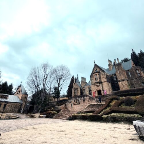 🧸【本日のロックハート城】テディベアがお出迎え✨お城で過ごす、ほっこり贅沢な春休み