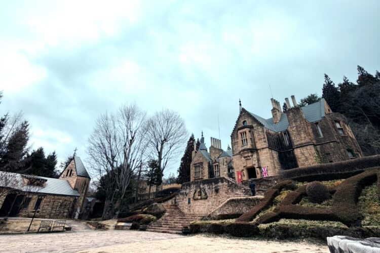 🧸【本日のロックハート城】テディベアがお出迎え✨お城で過ごす、ほっこり贅沢な春休み