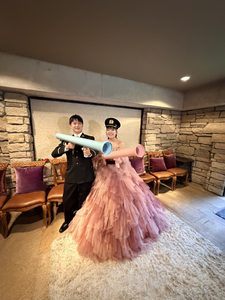 「ドアの向こうには、大切なゲストの皆様が…🚪✨